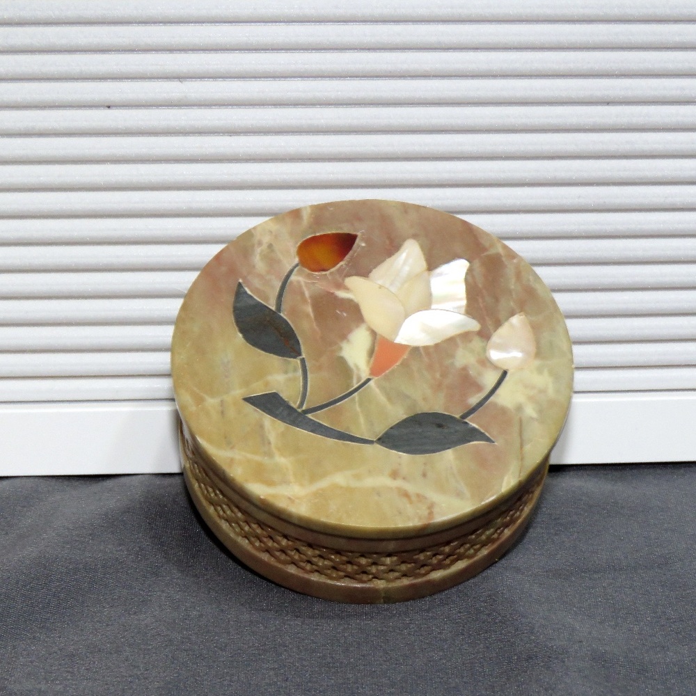 Crowning Touch Collection Soapstone Round Trinket Box